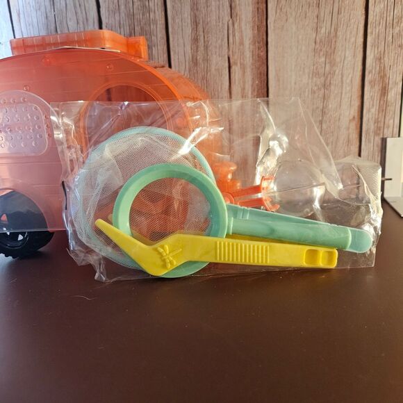 Bug Catcher Kit - Picture 2 of 4